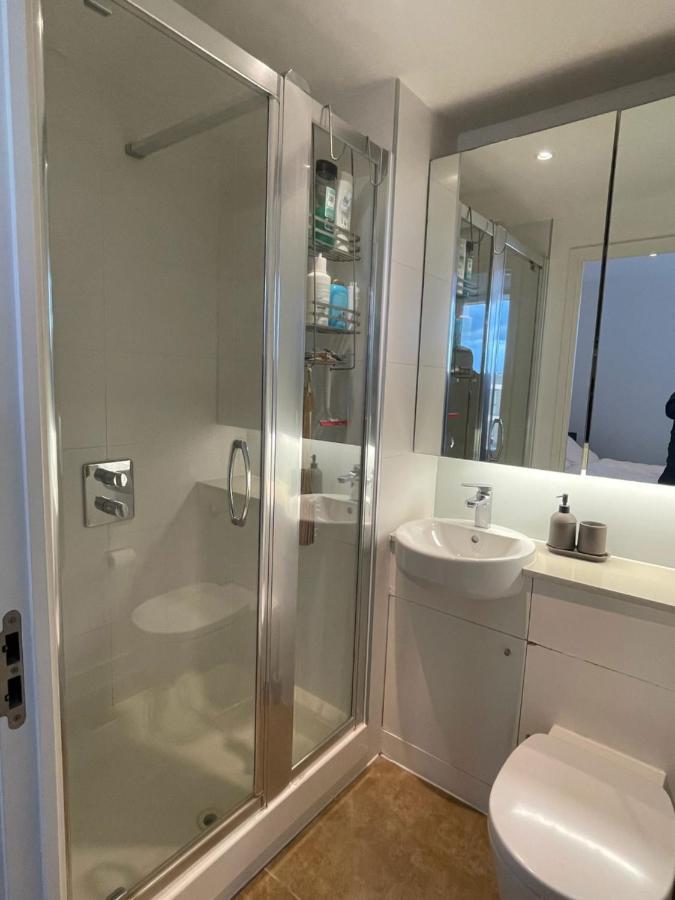 Luxury En-Suite Room Olympic Village In Shared Apartment Londres Extérieur photo