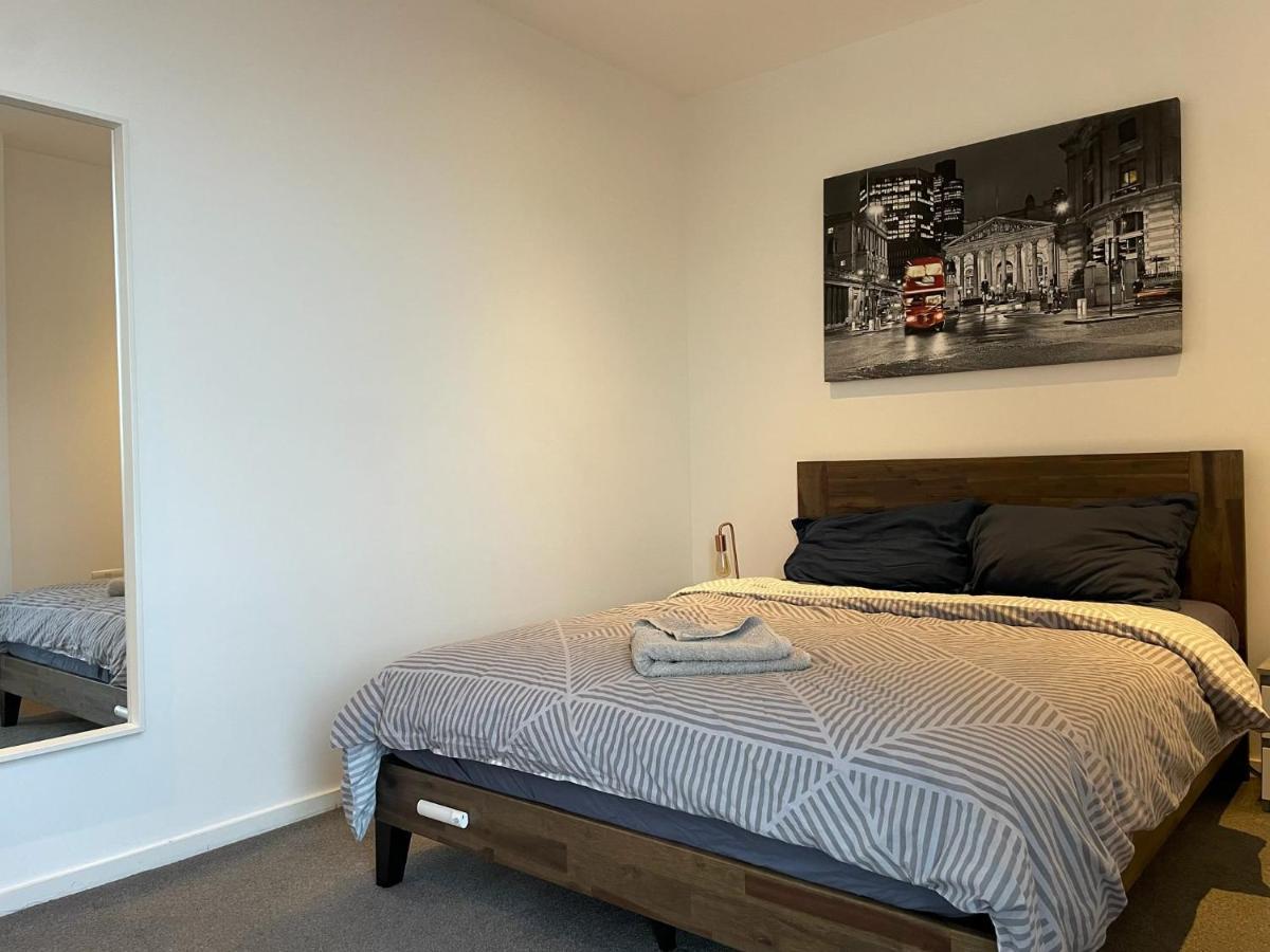 Luxury En-Suite Room Olympic Village In Shared Apartment Londres Extérieur photo