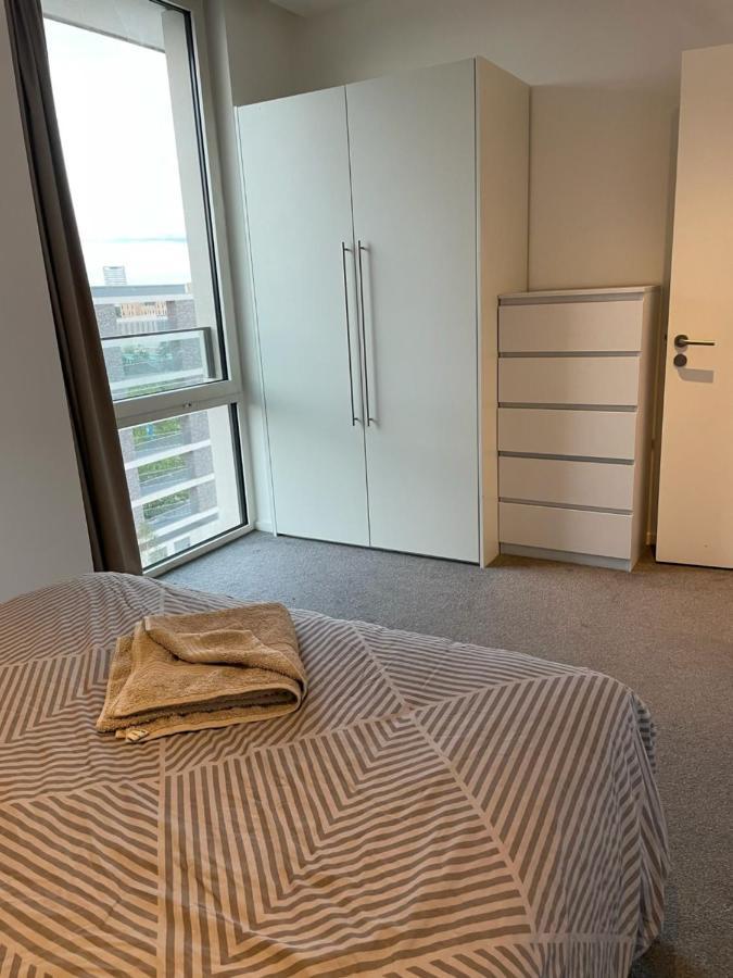 Luxury En-Suite Room Olympic Village In Shared Apartment Londres Extérieur photo