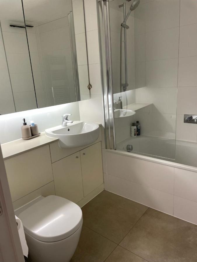 Luxury En-Suite Room Olympic Village In Shared Apartment Londres Extérieur photo