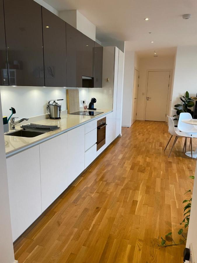 Luxury En-Suite Room Olympic Village In Shared Apartment Londres Extérieur photo